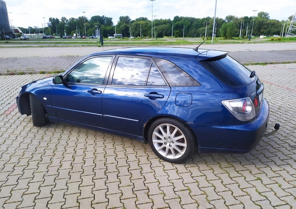 Lexus IS cena 18900 przebieg: 380000, rok produkcji 2004 z Lublin małe 631